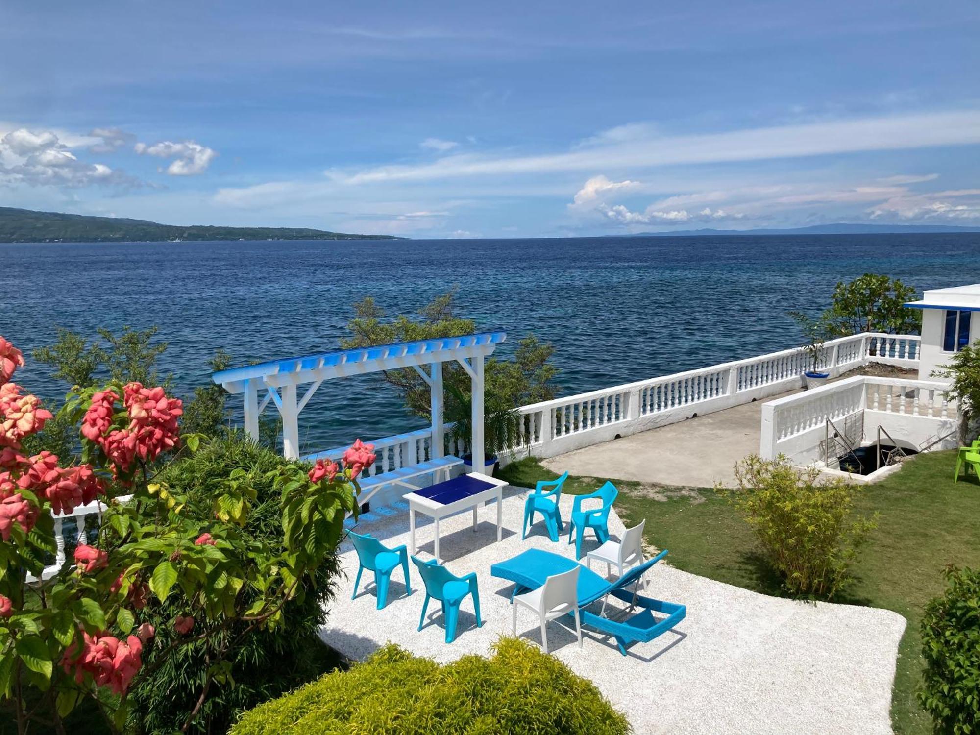 1888 Beach Resort Dumaguete City Екстериор снимка