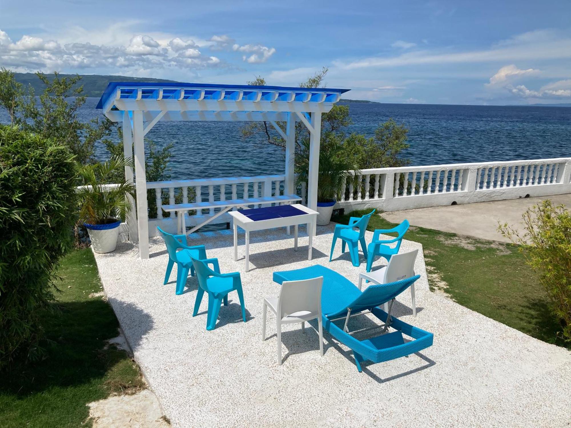 1888 Beach Resort Dumaguete City Екстериор снимка