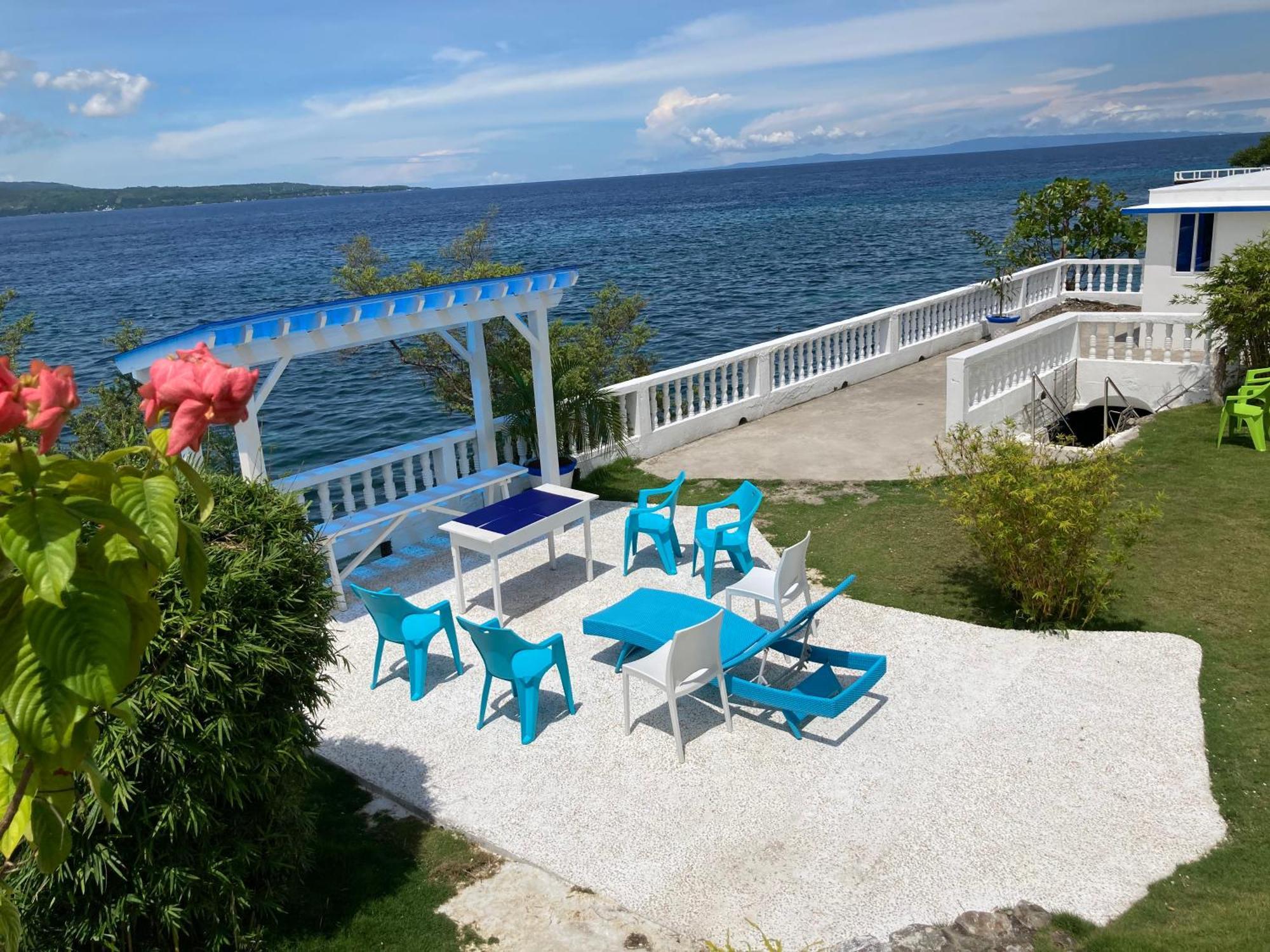1888 Beach Resort Dumaguete City Екстериор снимка