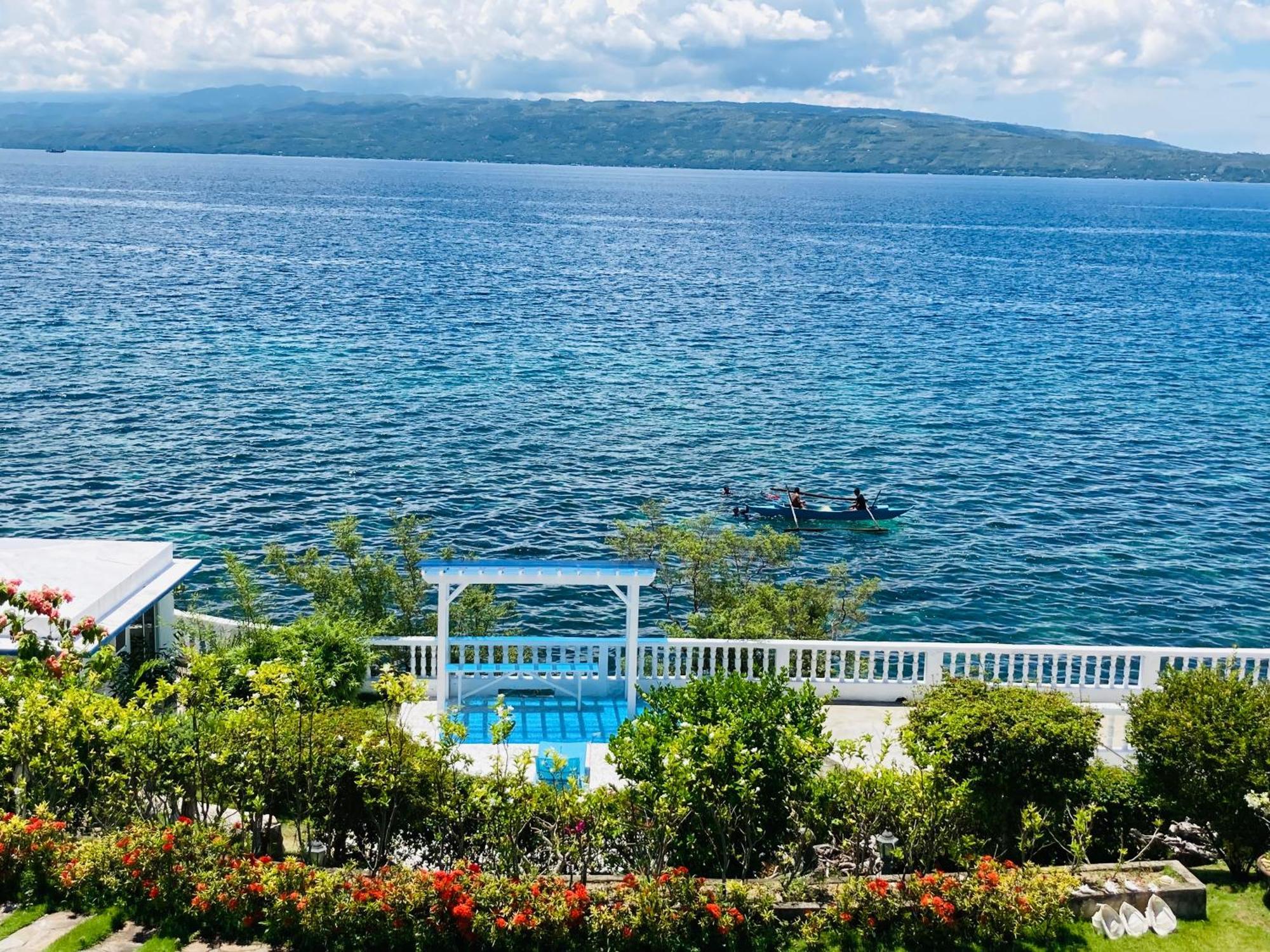1888 Beach Resort Dumaguete City Екстериор снимка