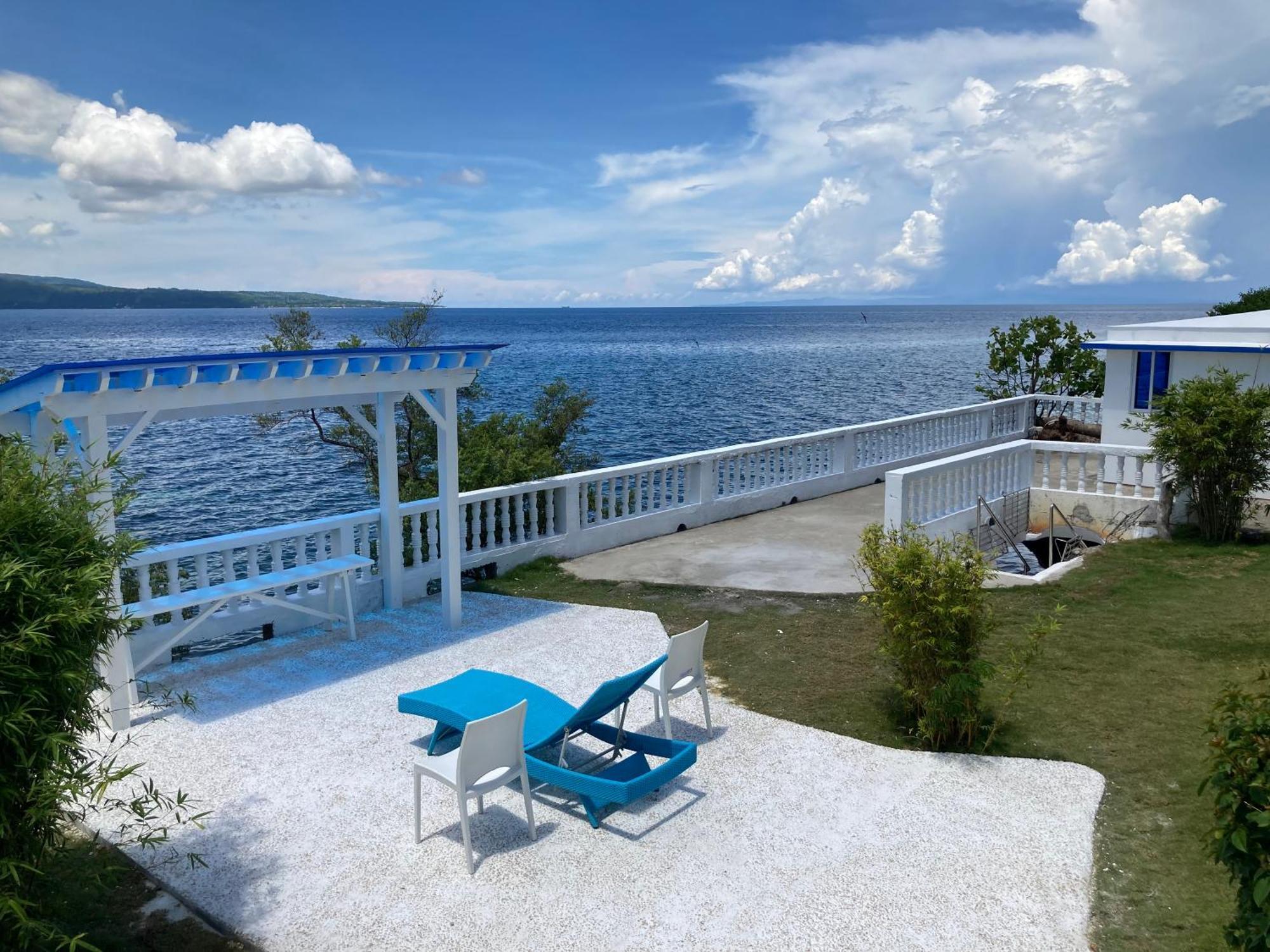 1888 Beach Resort Dumaguete City Екстериор снимка