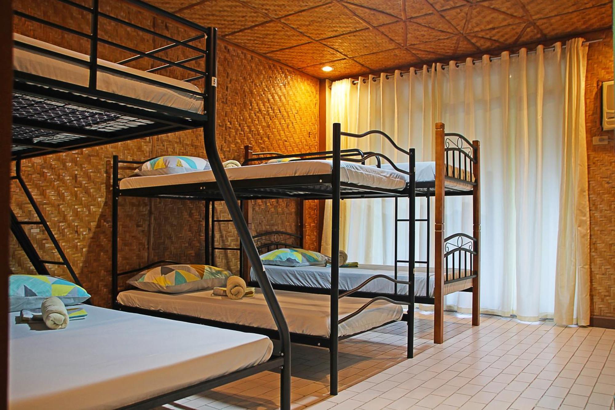 1888 Beach Resort Dumaguete City Екстериор снимка