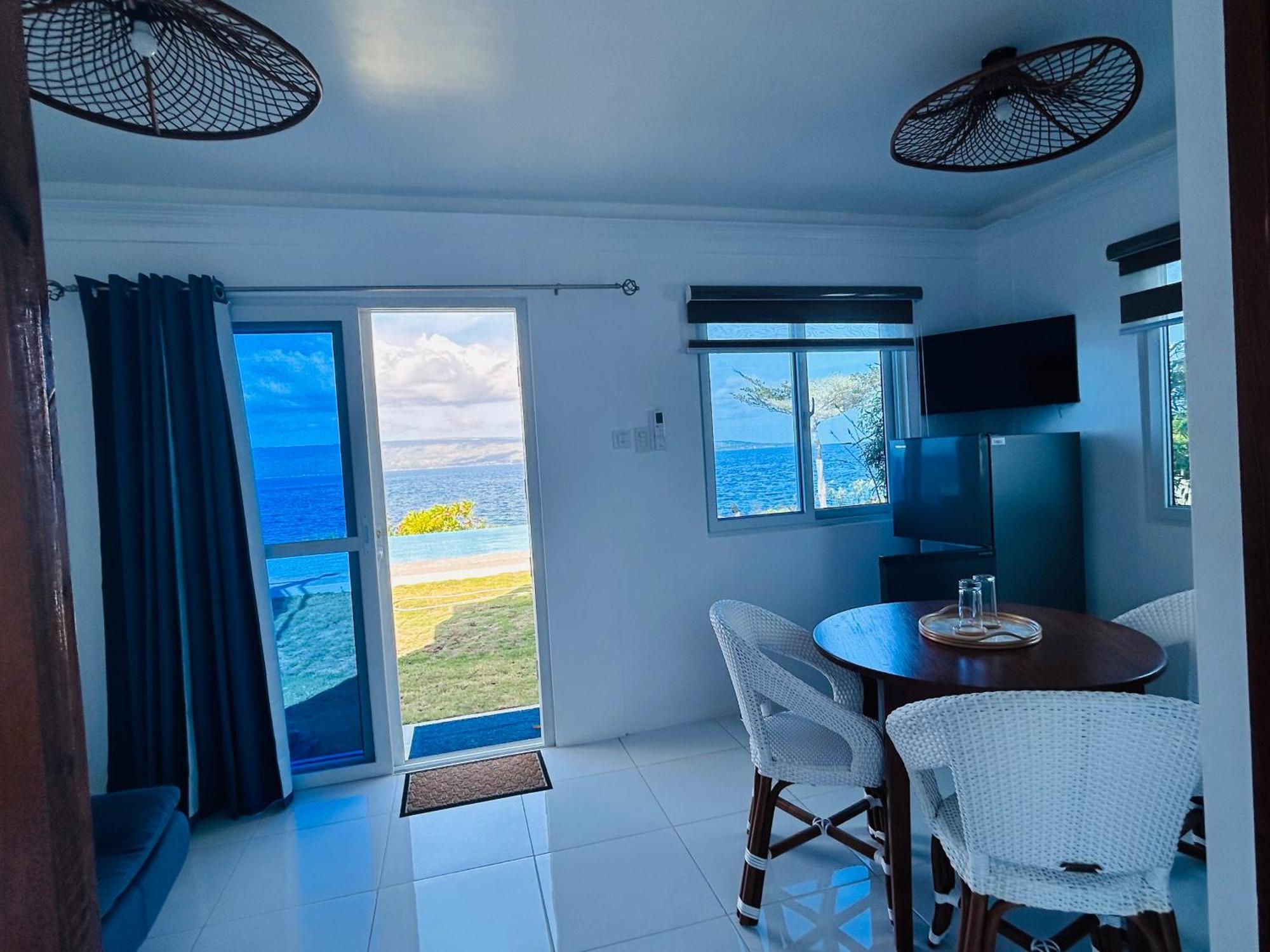 1888 Beach Resort Dumaguete City Екстериор снимка